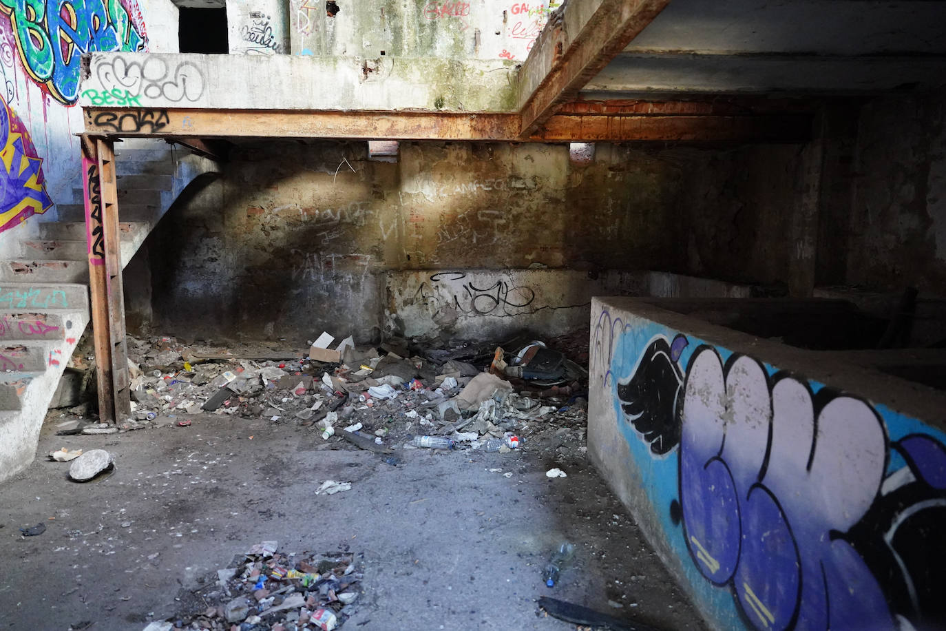 A subasta la &#039;fábrica de los horrores&#039;