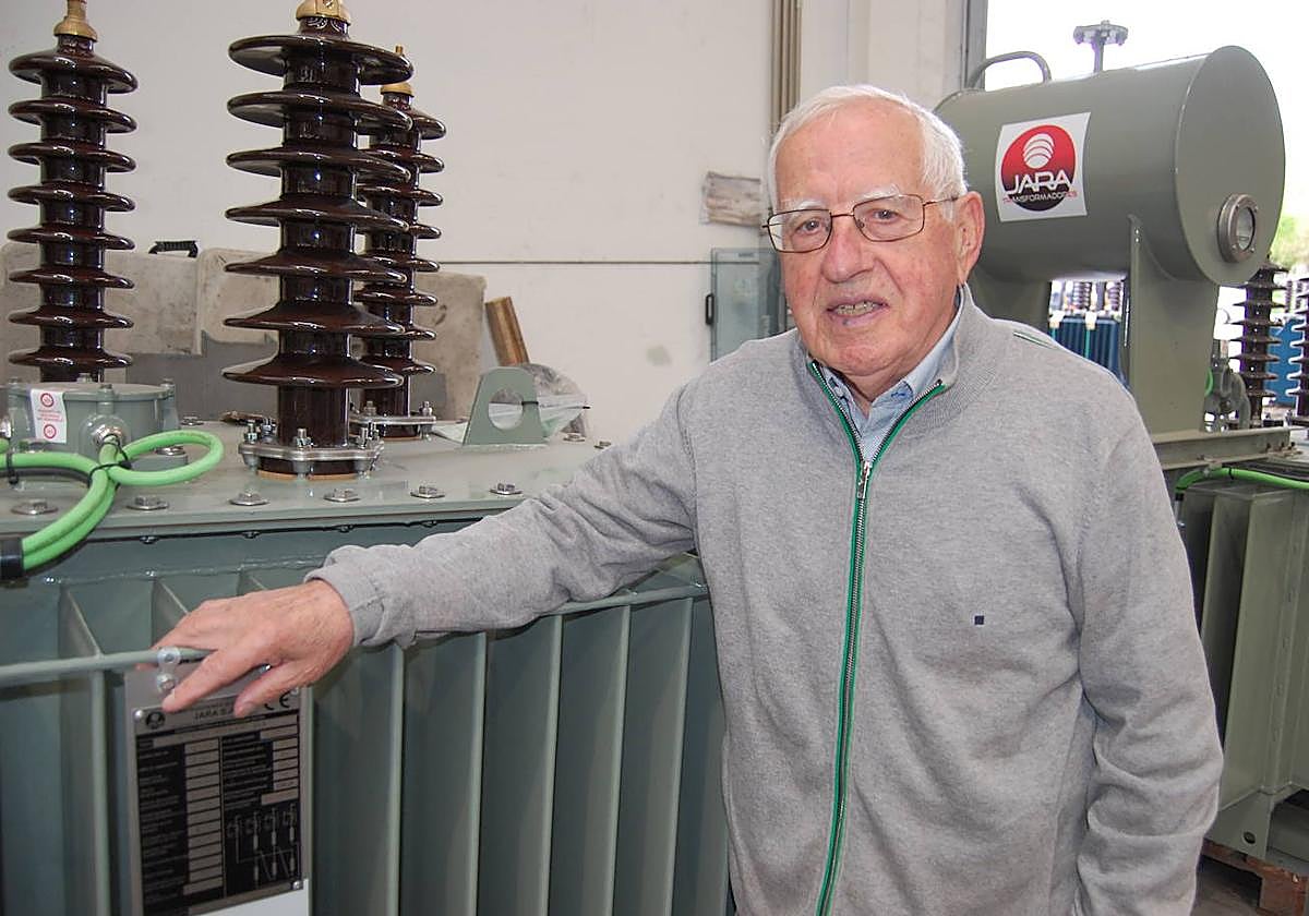 Rafael Olmedo, fundador de la empresa Construcciones Eléctricas Jara.