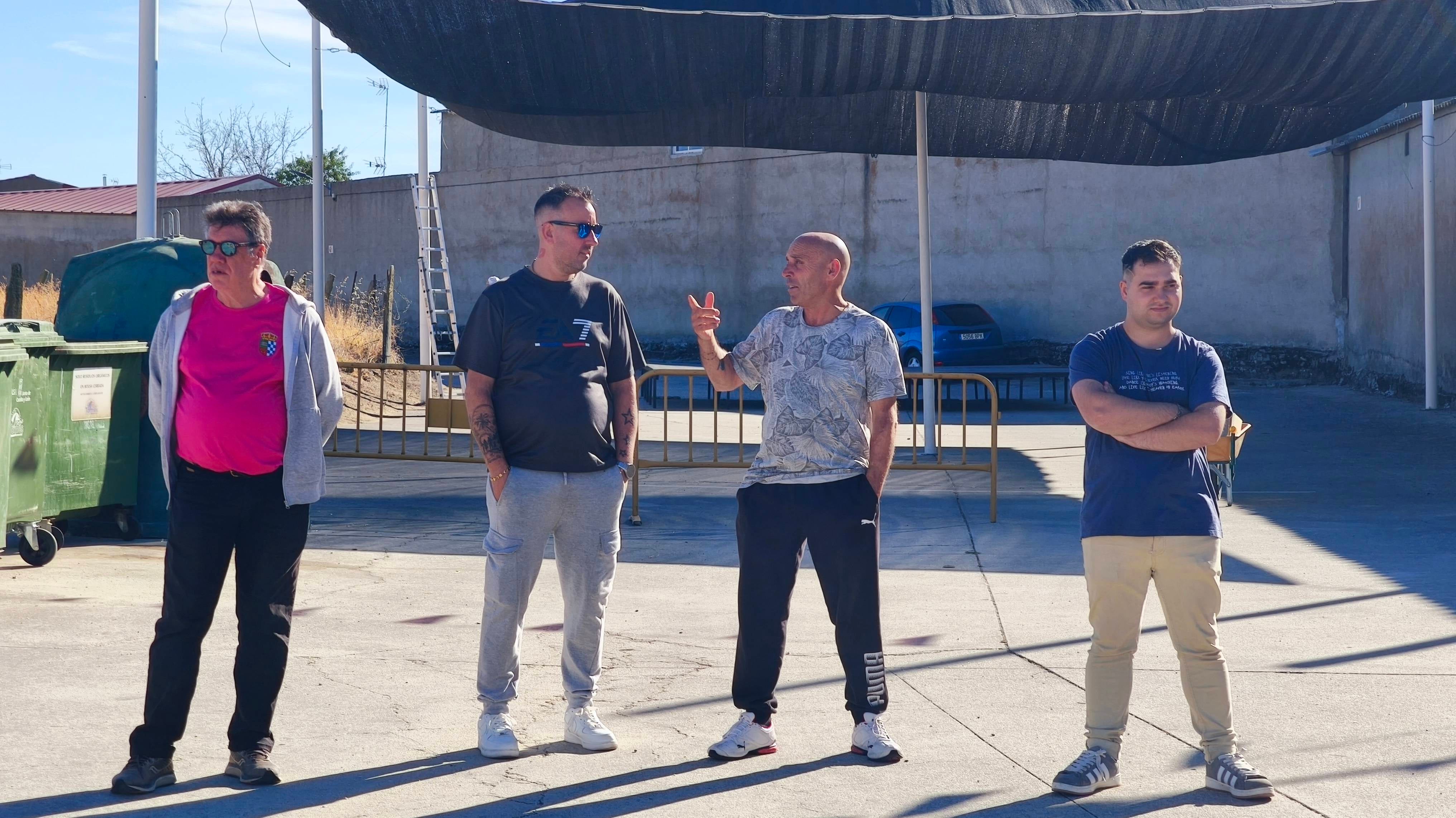 Los niños y jóvenes llenan de alegría las calles de Coca de Alba