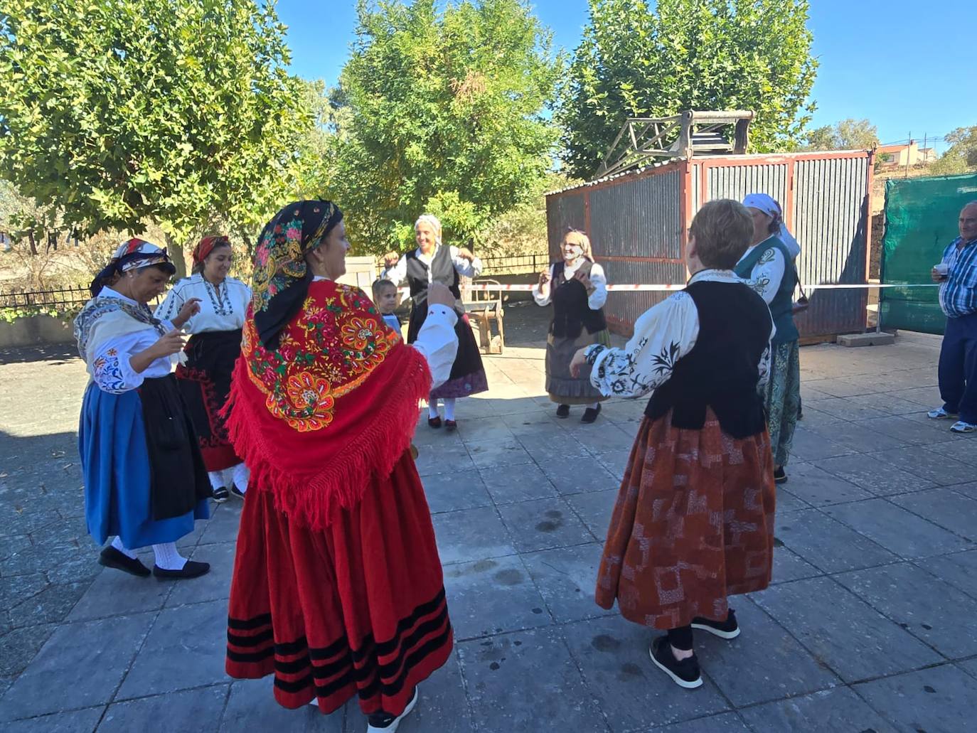 Saelices el Chico se entrega a la Fiesta de la Vendimia