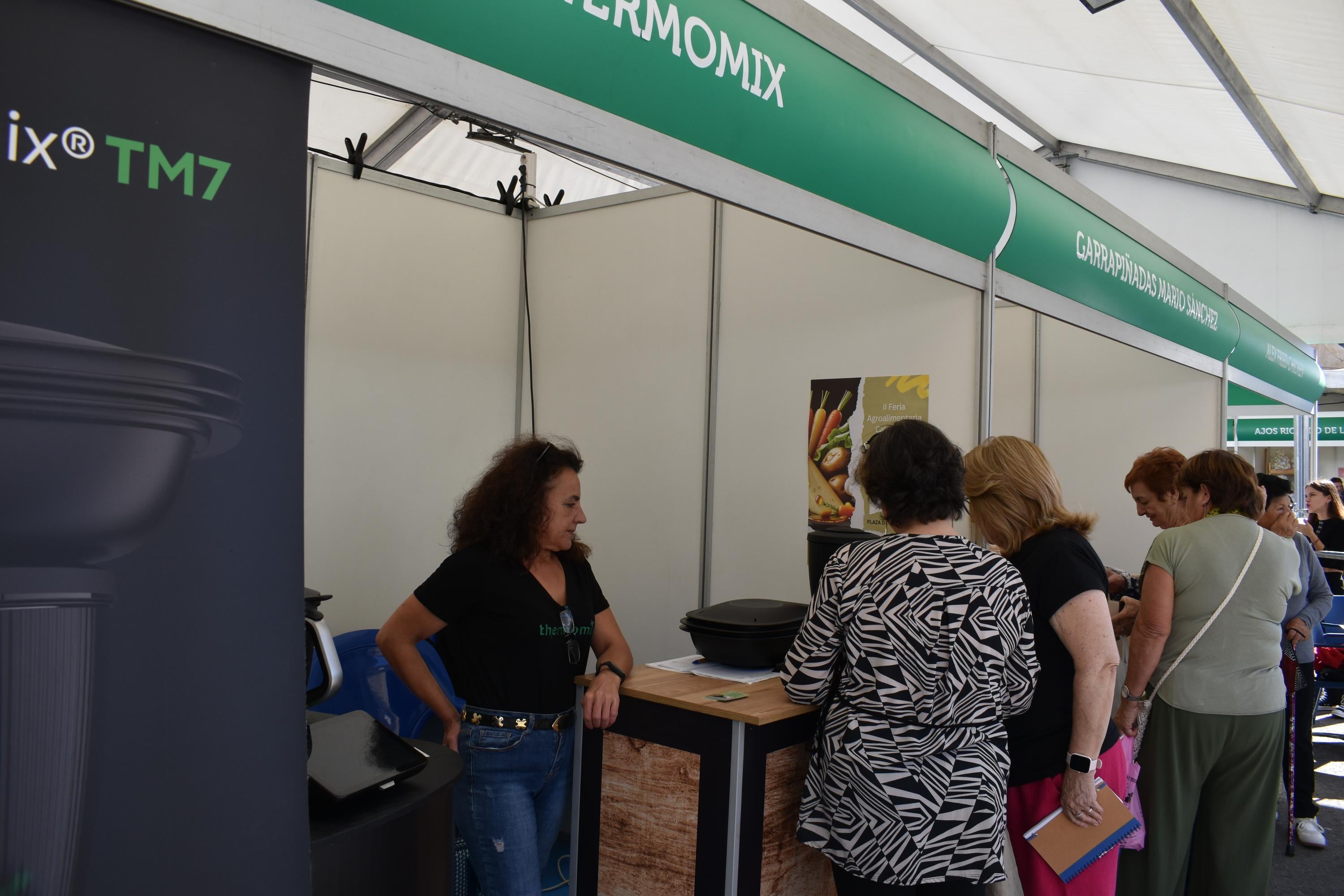 Cabrerizos triunfa con su feria agroalimentaria