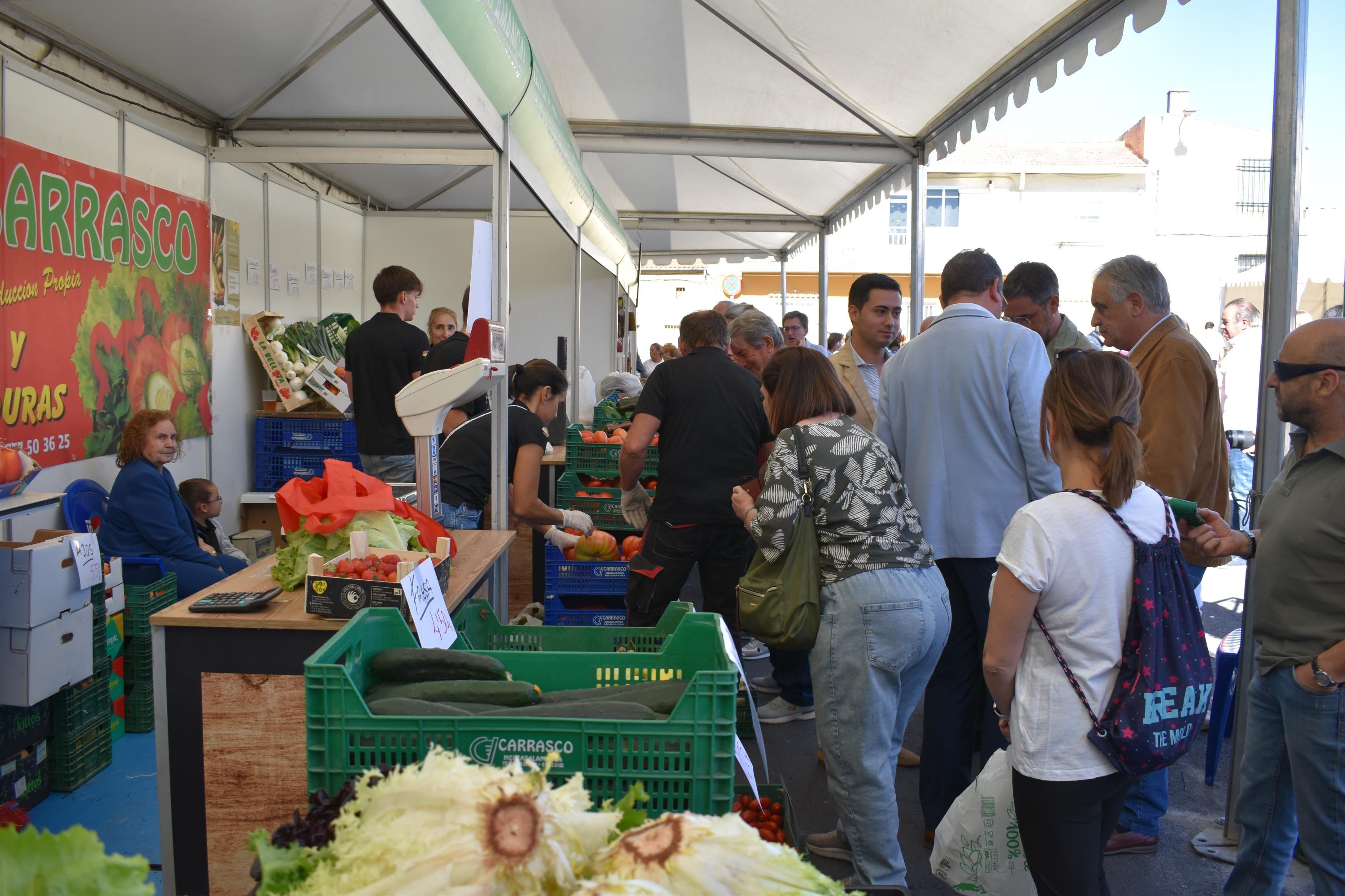 Cabrerizos triunfa con su feria agroalimentaria