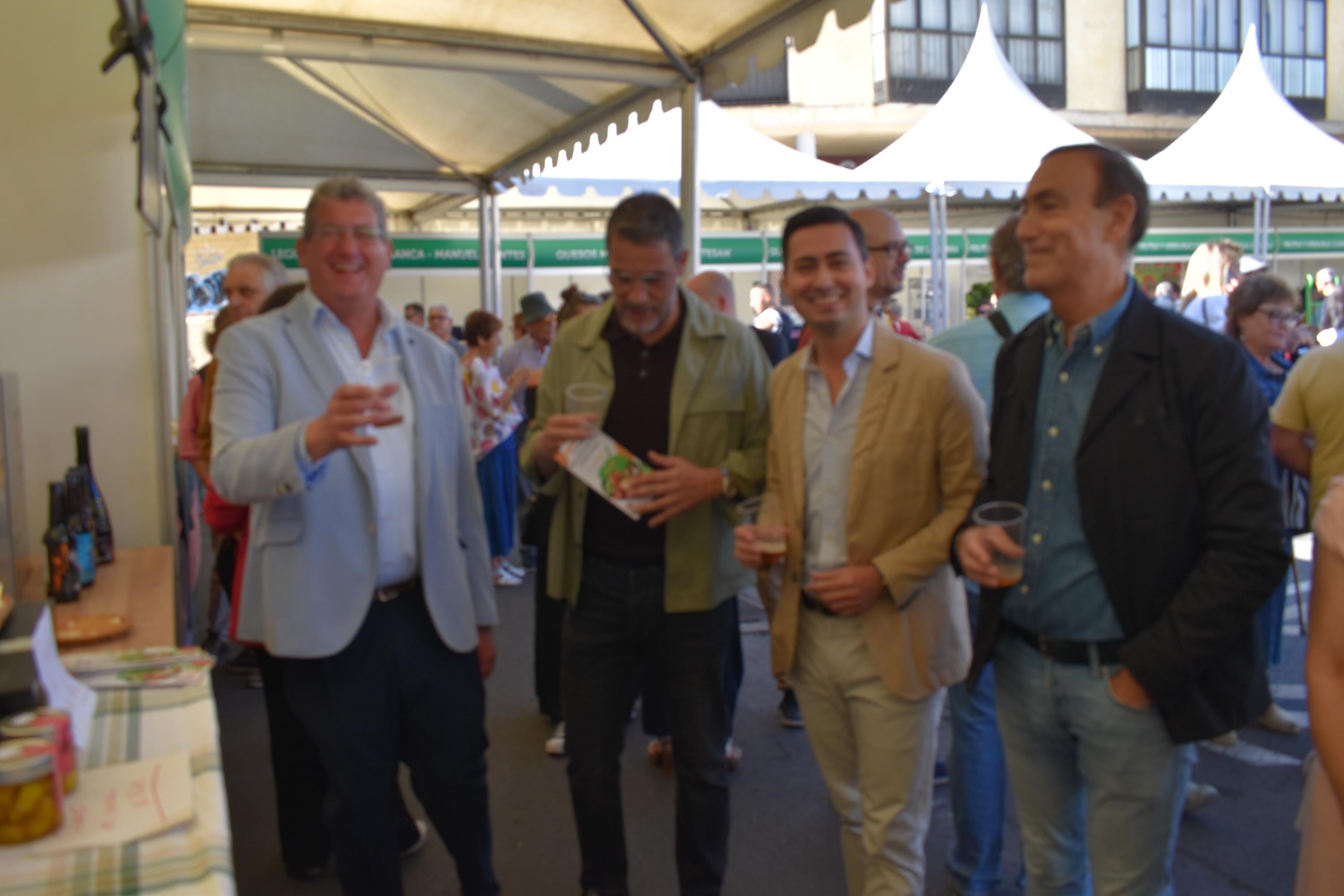 Cabrerizos triunfa con su feria agroalimentaria