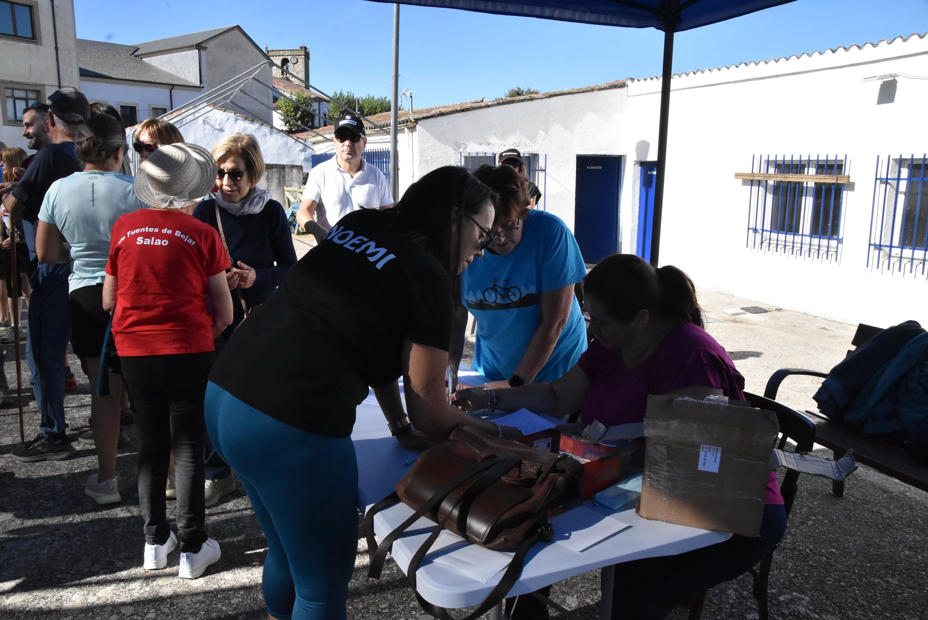 Fuentes de Béjar camina por la esclerosis múltiple
