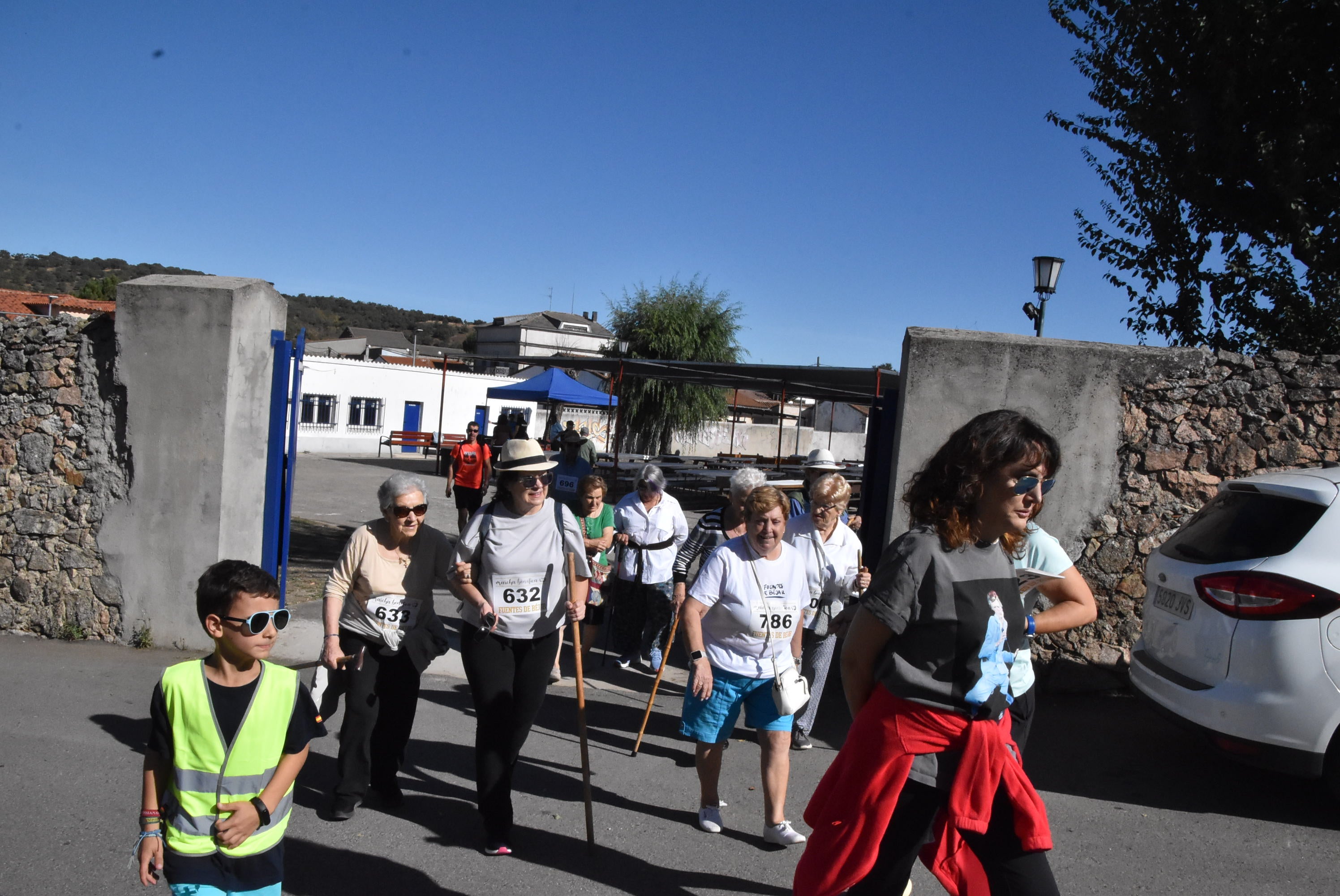 Fuentes de Béjar camina por la esclerosis múltiple