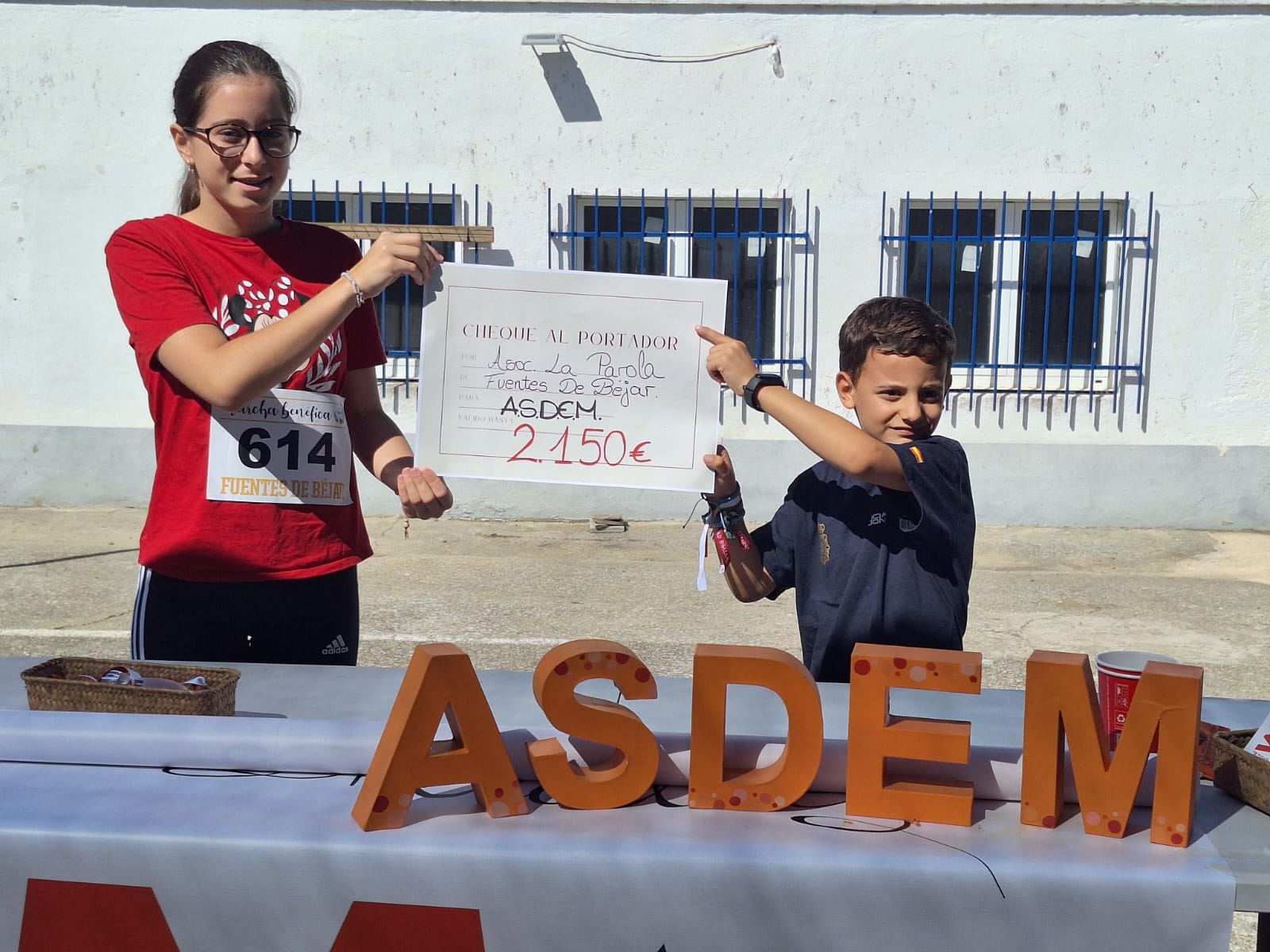 Fuentes de Béjar camina por la esclerosis múltiple