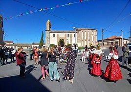 La 'Torta Rica' tradicional de Coca de Alba para todo el pueblo