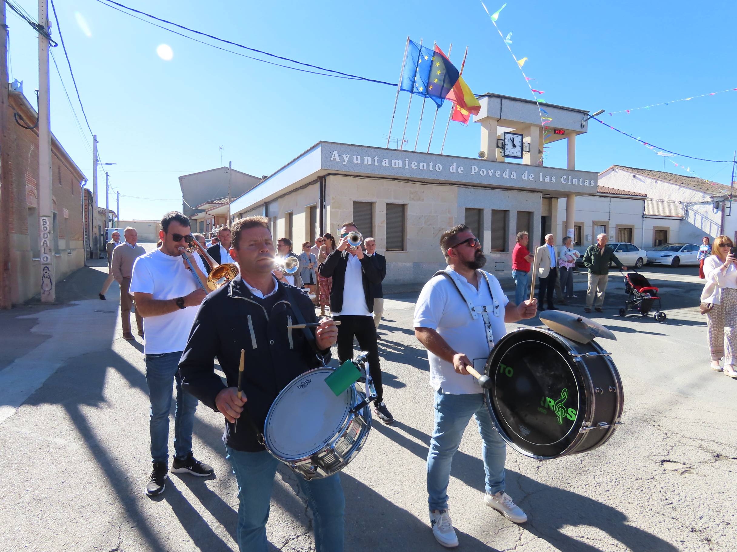 Derroche de adrenalina y alegría en las calles de Poveda de las Cintas