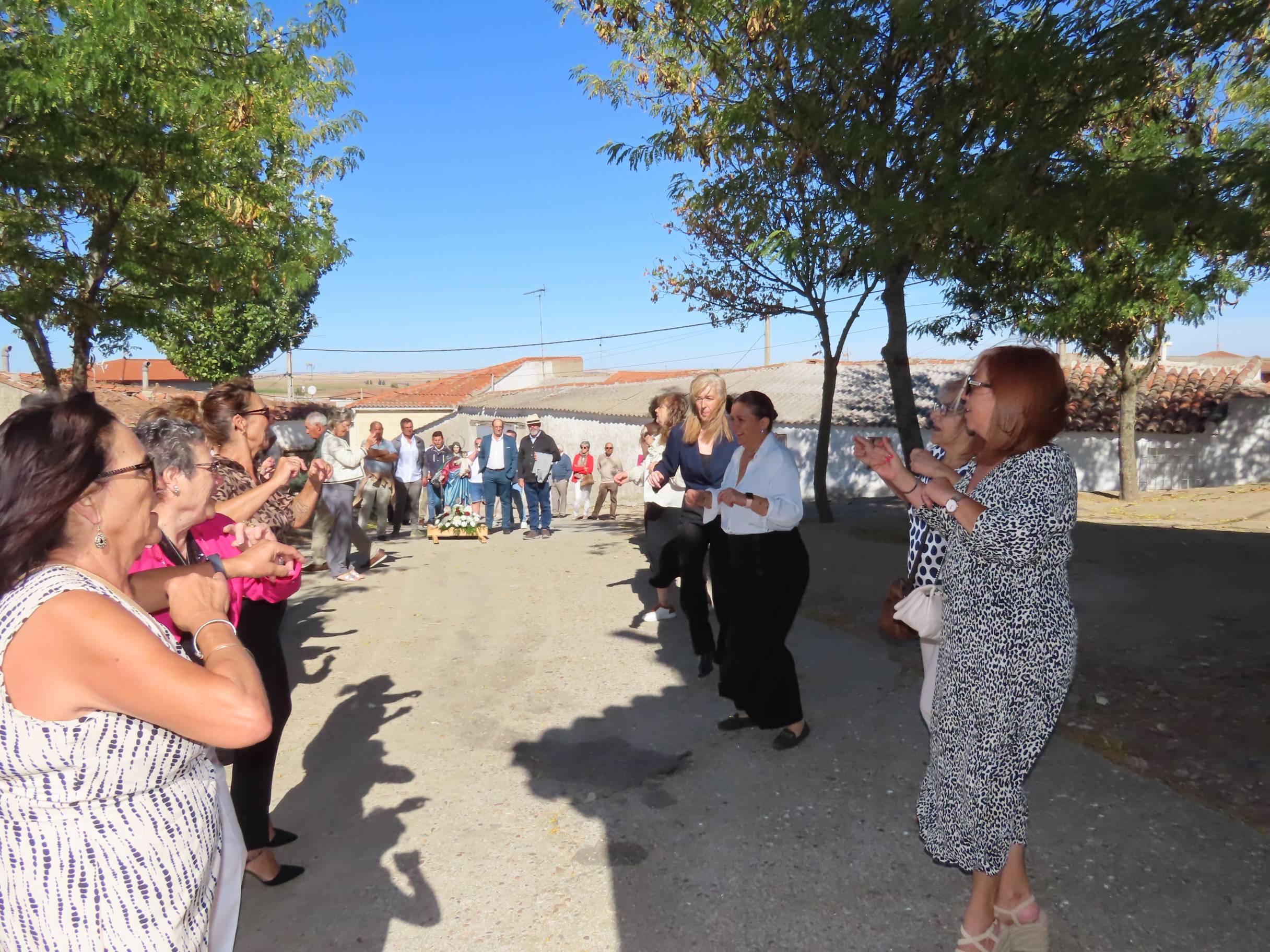 Derroche de adrenalina y alegría en las calles de Poveda de las Cintas