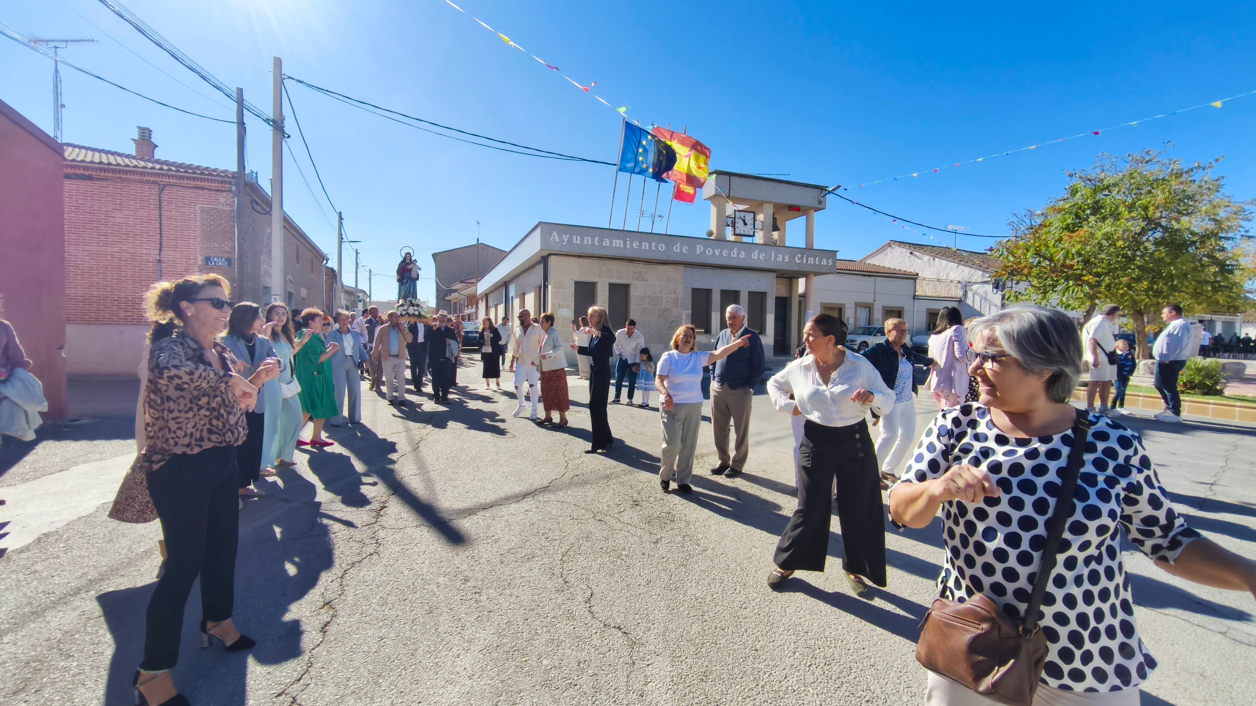 Derroche de adrenalina y alegría en las calles de Poveda de las Cintas