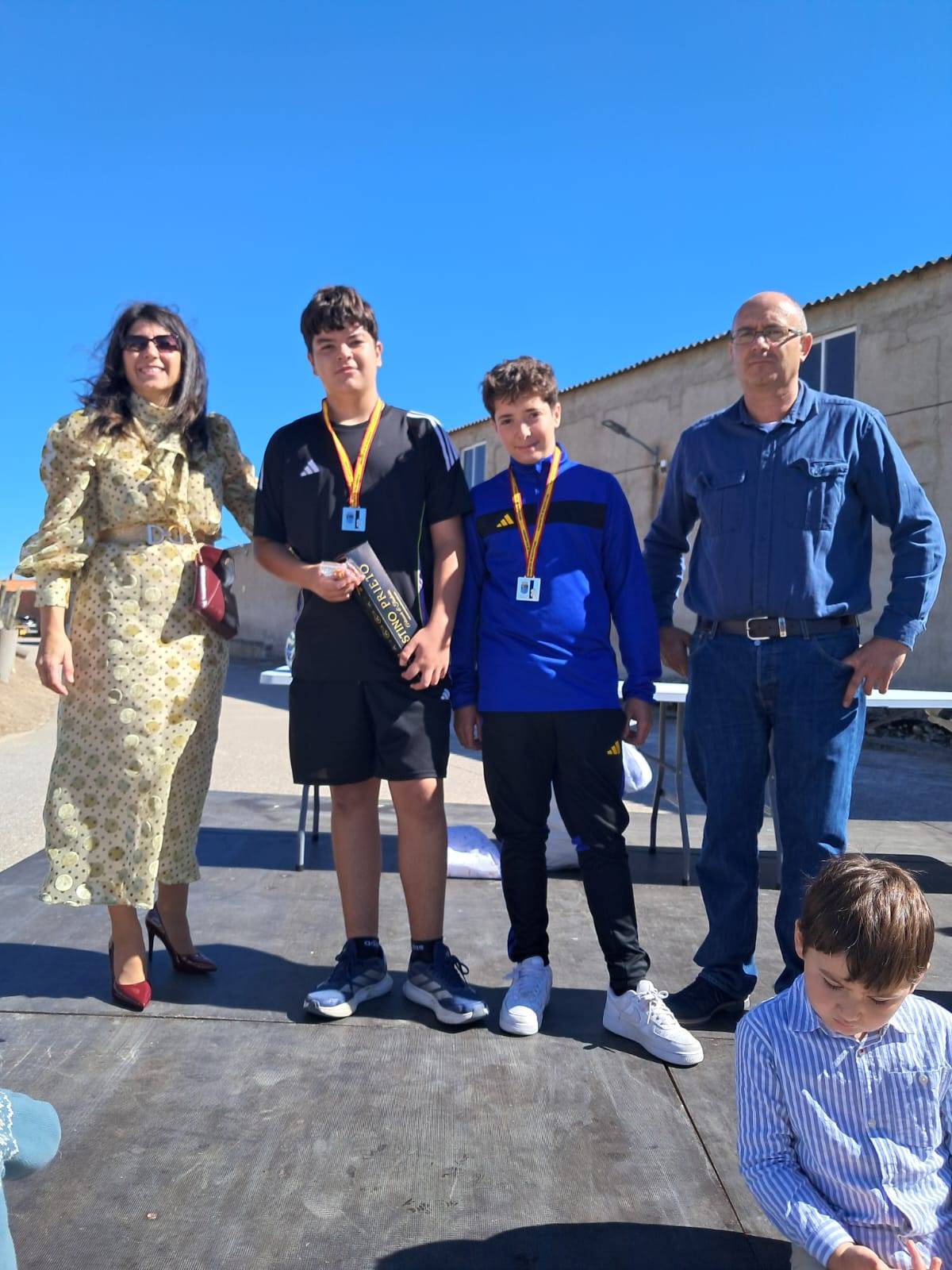 La &#039;Torta Rica&#039; tradicional de Coca de Alba para todo el pueblo