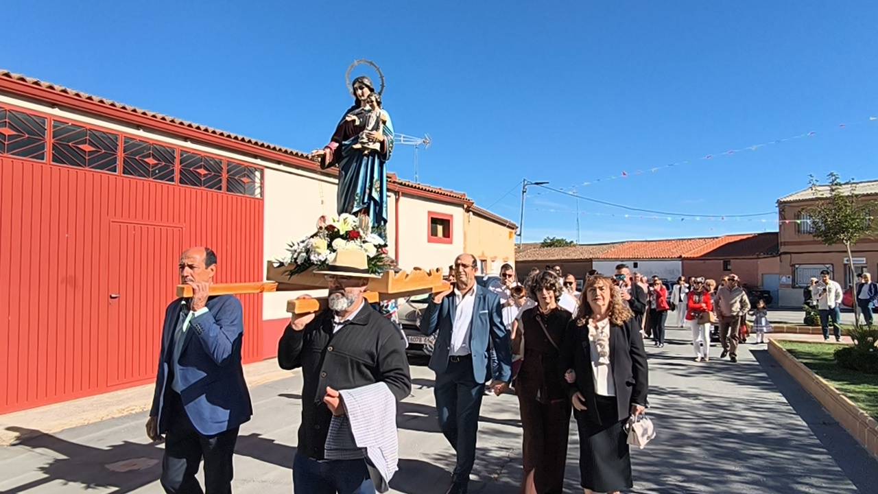 Derroche de adrenalina y alegría en las calles de Poveda de las Cintas