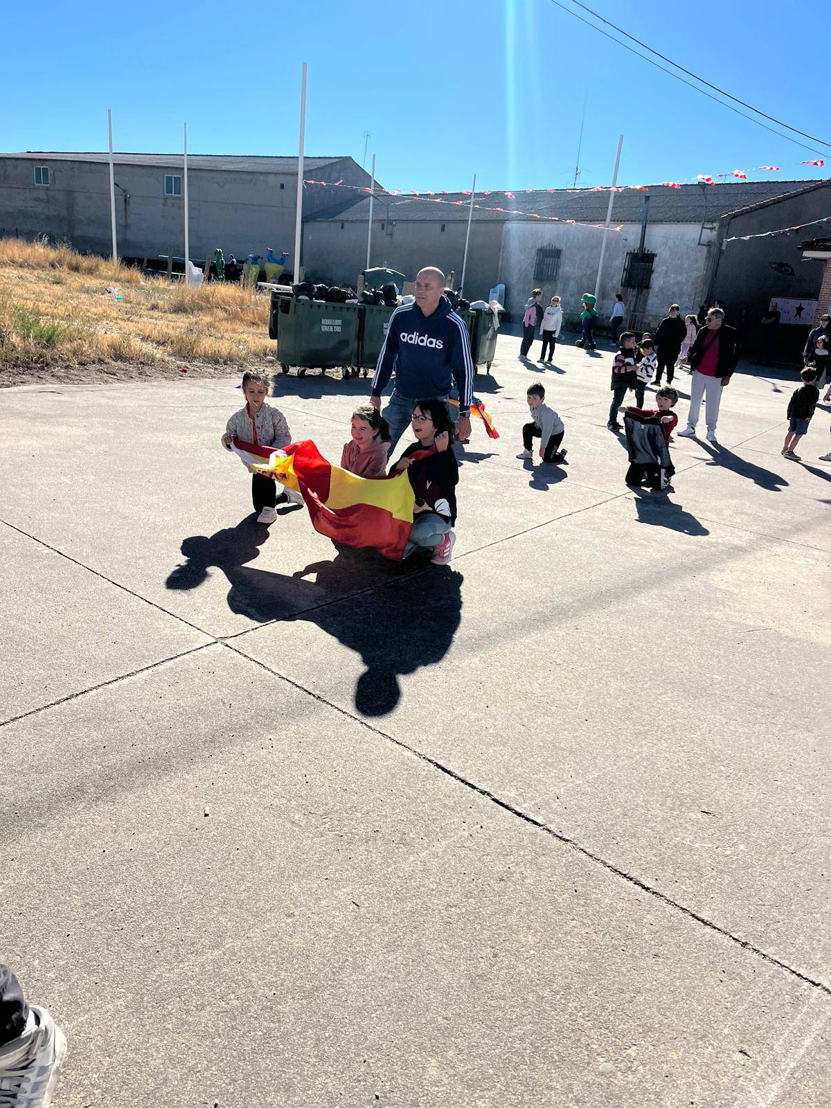 La &#039;Torta Rica&#039; tradicional de Coca de Alba para todo el pueblo