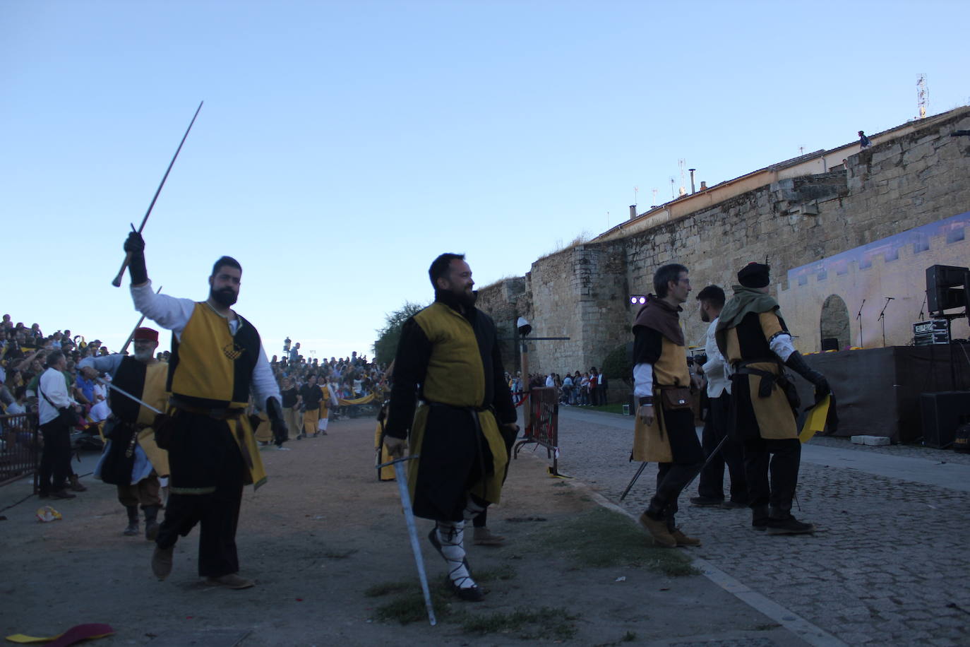 Ciudad Rodrigo despide la VIII Feria Medieval con el poderío de los caballeros
