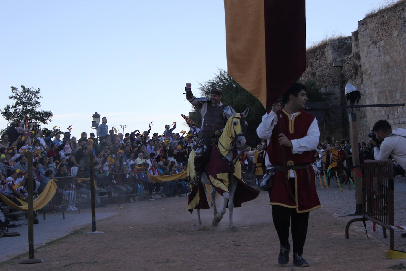 Ciudad Rodrigo despide la VIII Feria Medieval con el poderío de los caballeros