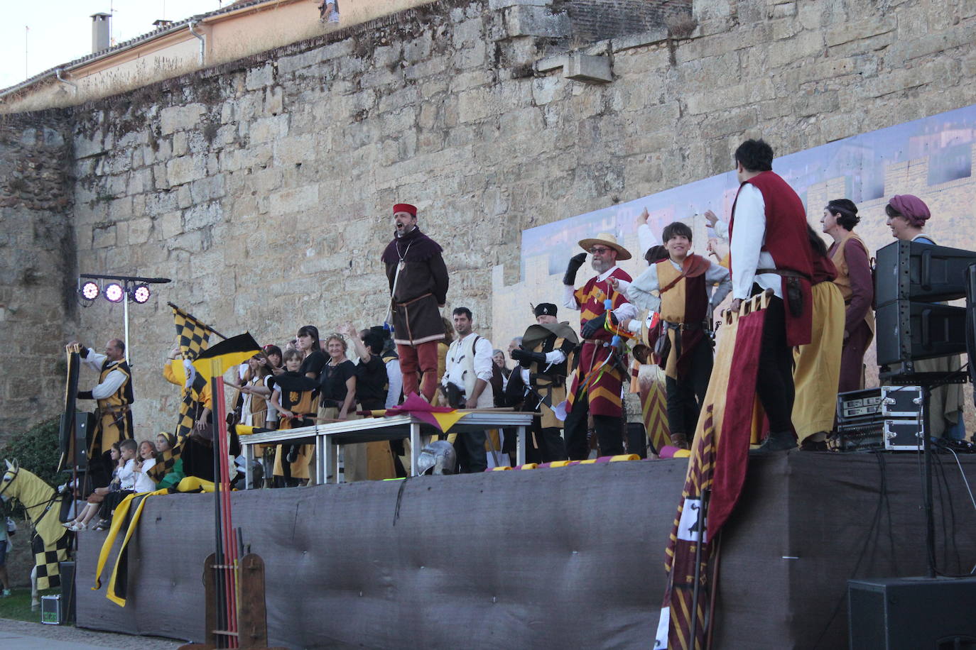 Ciudad Rodrigo despide la VIII Feria Medieval con el poderío de los caballeros