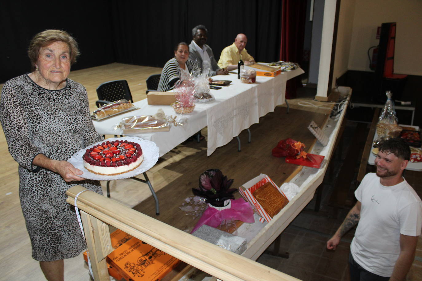 Fuentes de Béjar mantiene vivo el culto a la Virgen del Rosario