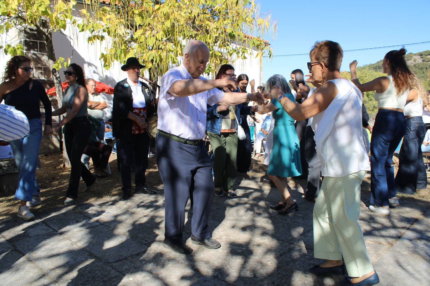 Ofrendas de devoción a la Virgen de la Yedra
