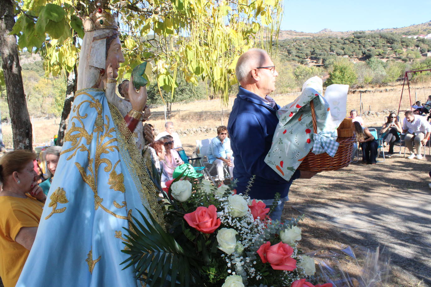 Ofrendas de devoción a la Virgen de la Yedra