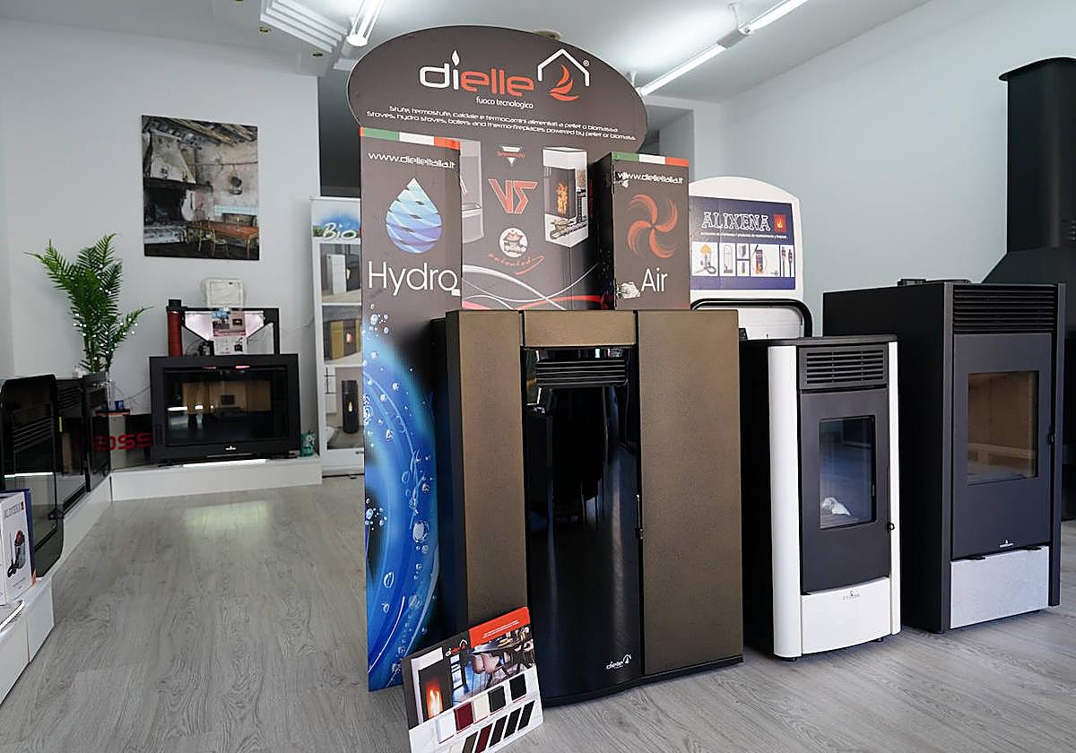 Parte de los modelos disponibles en las instalaciones de Chimeneas Martín.