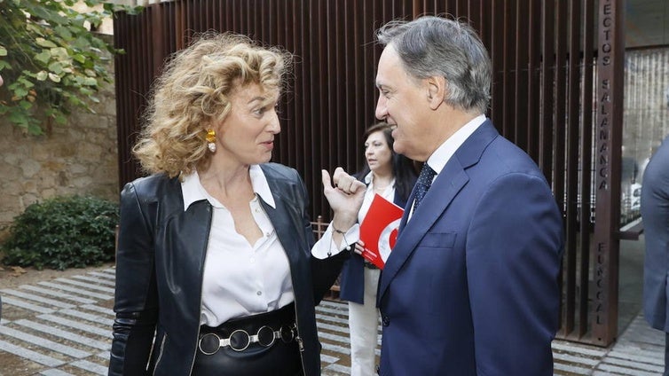 María Pardo, junto a Carlos García Carbayo, en el Foro GACETA de la Vivienda.