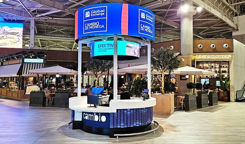 Oficina en el nuevo Aeropuerto Jorge Chávez de Lima (Perú).