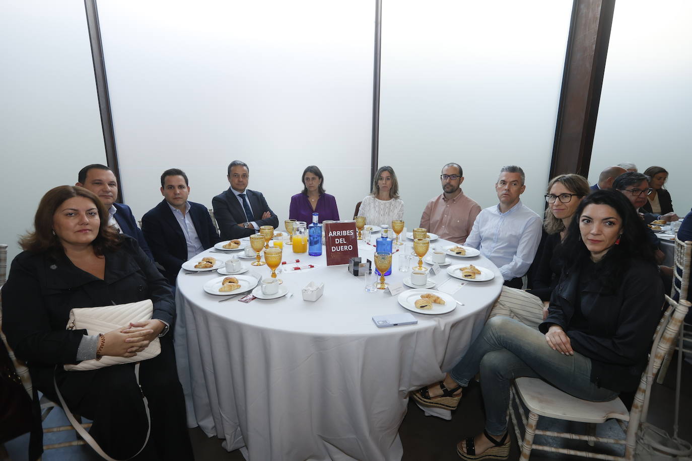 Victoria Gómez (Victoria Gómez Servicios Inmobiliarios), Manuel Arias (Inmobiliaria Arias Martín), Manel González (Inmobiliaria Benayas), Urbano Ullán (Laboral Kutxa), Susana Magdaleno (LA GACETA), Sonia Prado, José Alejandro Prieto, Diego Laso, Yolanda Rastrilla y Elisabeth Ramos (Patronato de Vivienda).