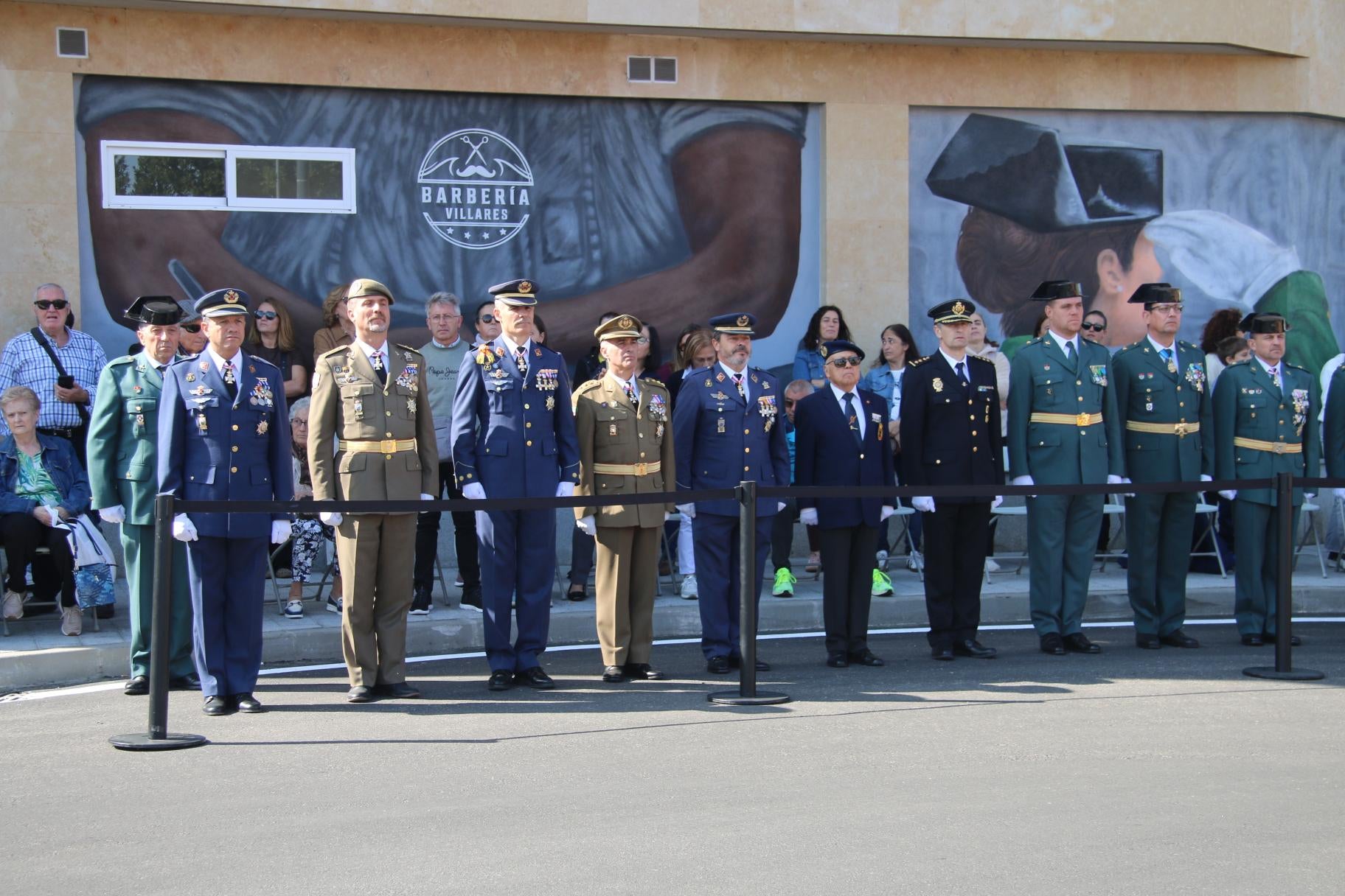 Villares homenajea a la Benemérita