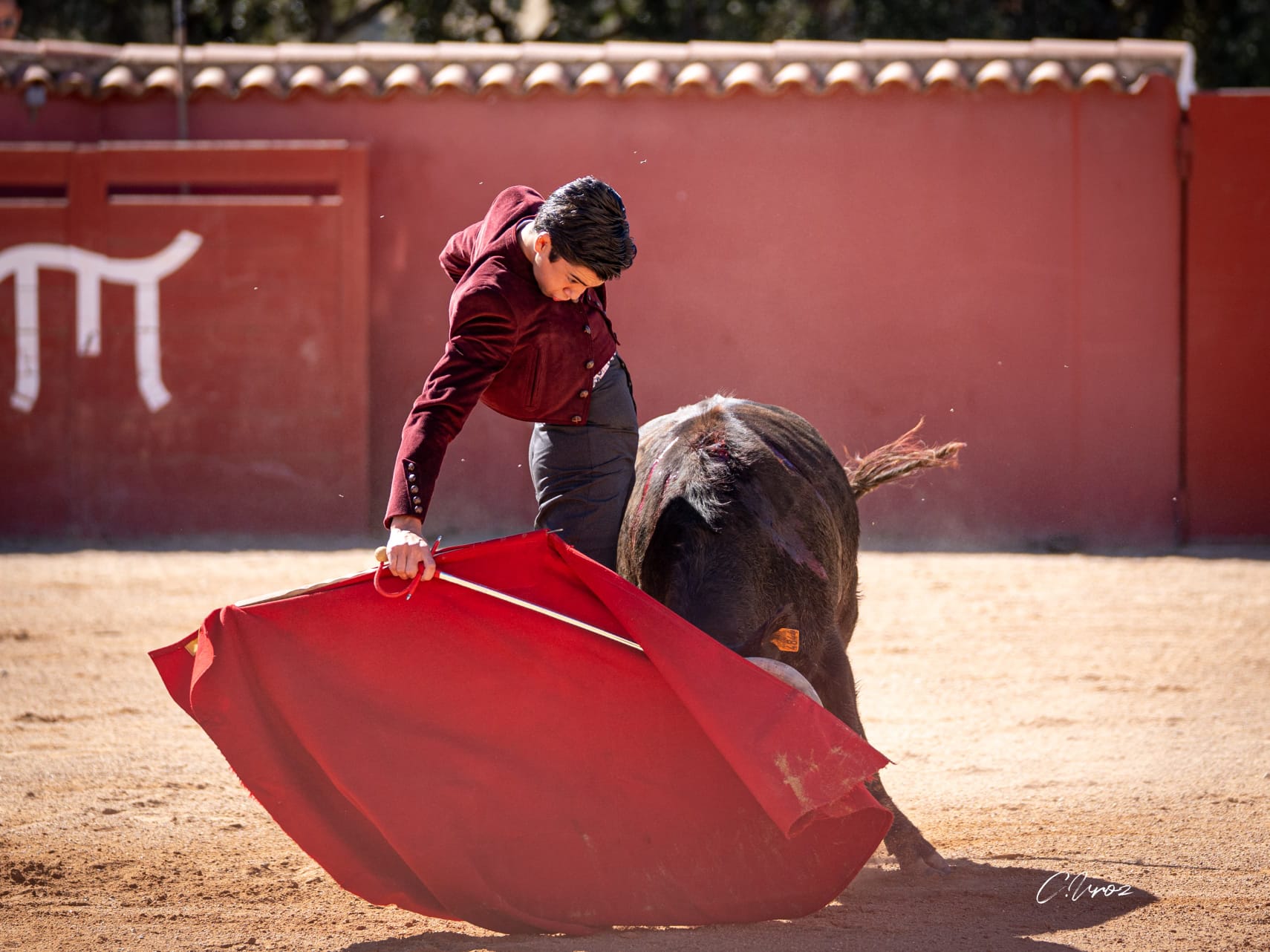 Así fue la fiesta de la peña de Marco Pérez antes de partir a México