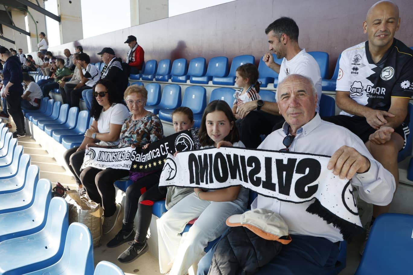 ¡Búscate en la grada del Reina Sofía en el partido entre Unionistas y la AD Mérida!
