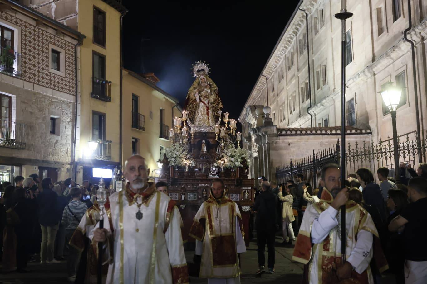 La procesión de la Virgen del Rosario en imágenes