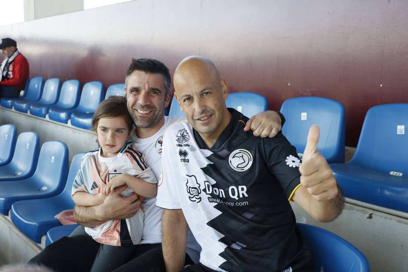 ¡Búscate en la grada del Reina Sofía en el partido entre Unionistas y la AD Mérida!