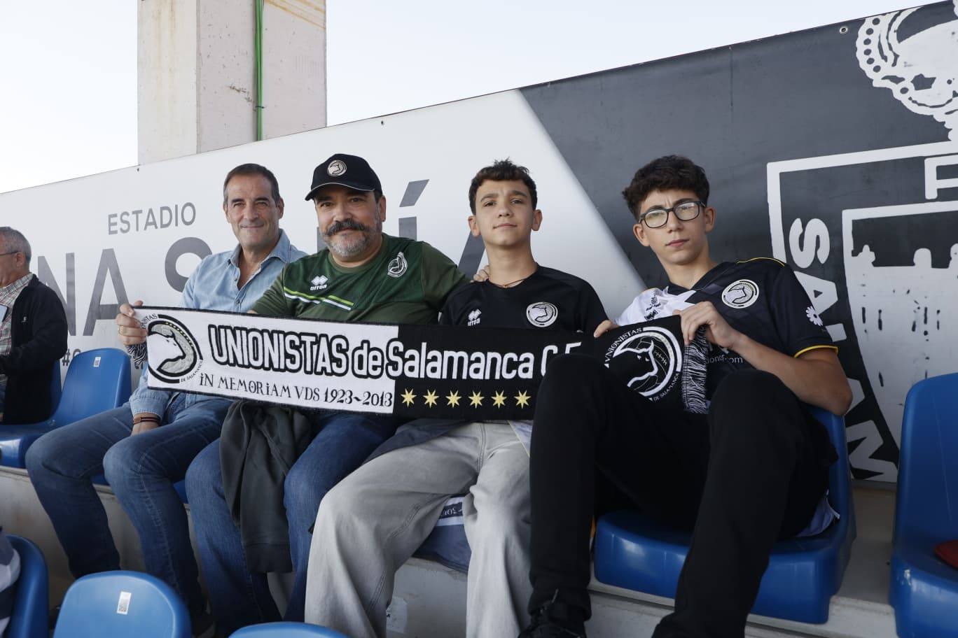 ¡Búscate en la grada del Reina Sofía en el partido entre Unionistas y la AD Mérida!