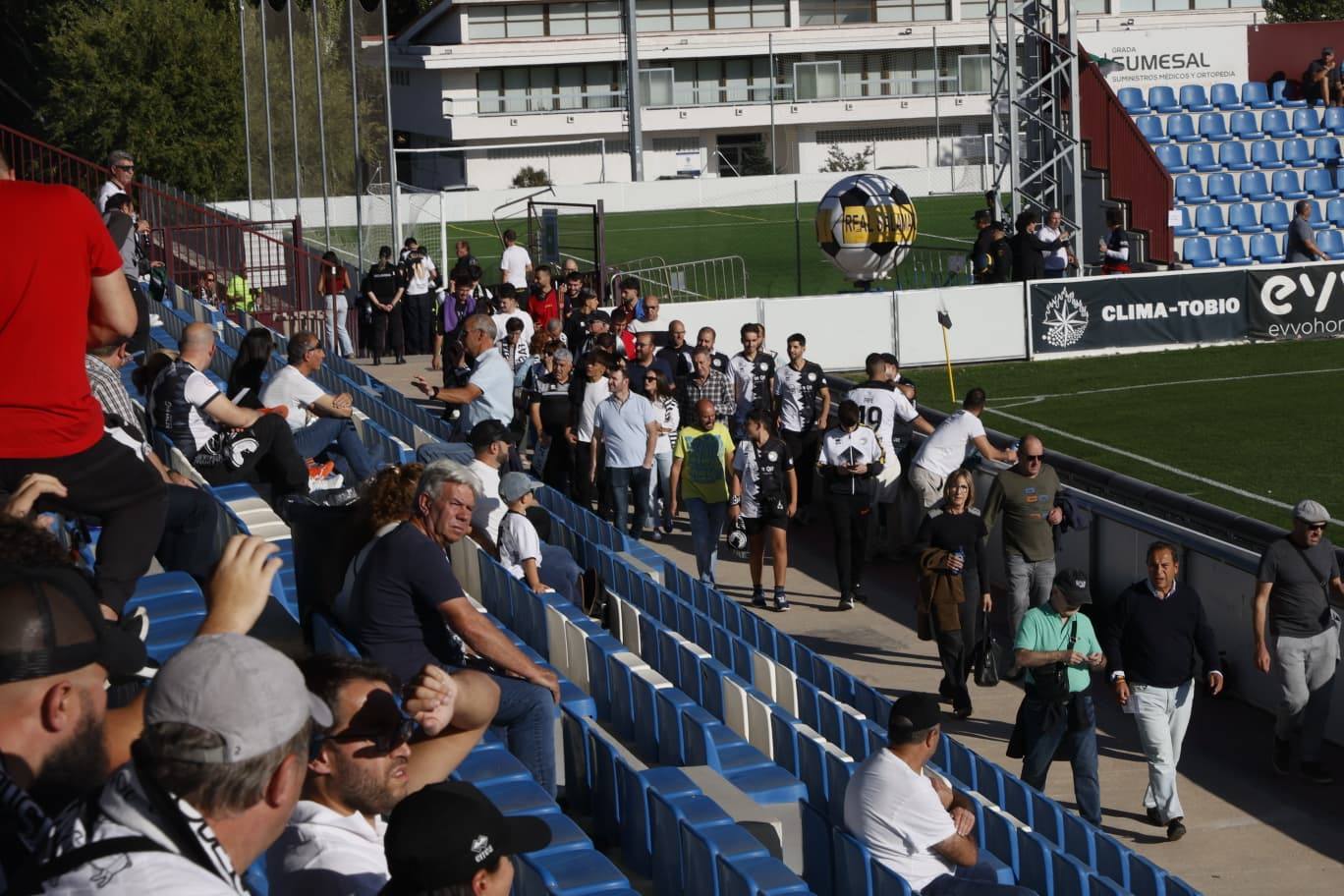 ¡Búscate en la grada del Reina Sofía en el partido entre Unionistas y la AD Mérida!
