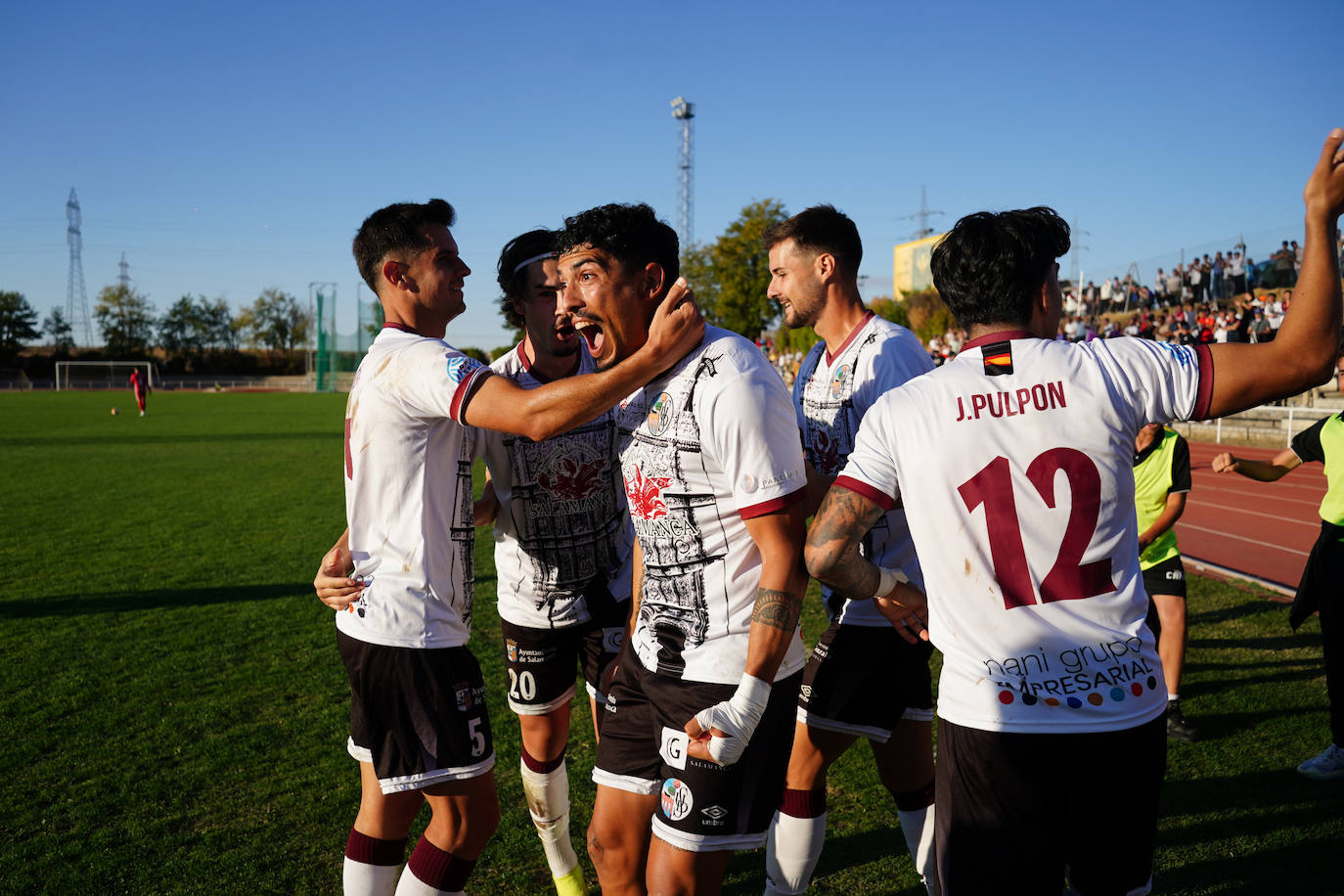 El triunfo del Salamanca UDS en Las Pistas ante la Sarriana en imágenes