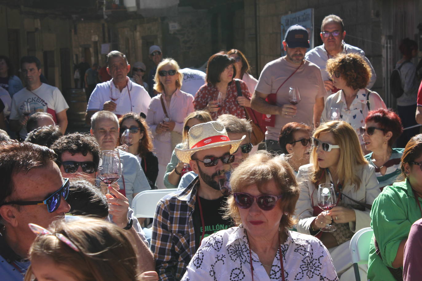 San Martín del Castañar brinda por el vino de la provincia en la XII Fiesta de la Vendimia