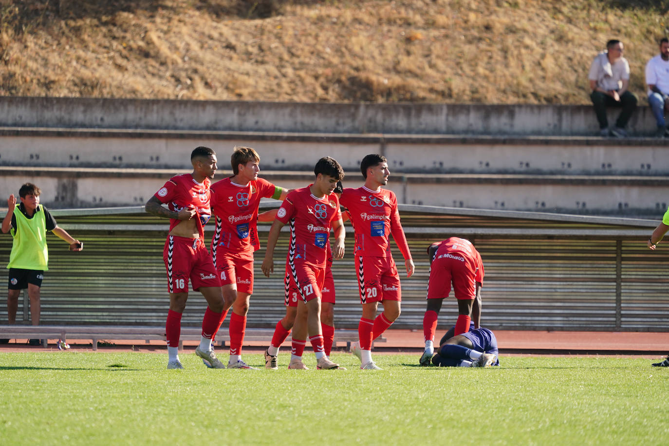 El triunfo del Salamanca UDS en Las Pistas ante la Sarriana en imágenes