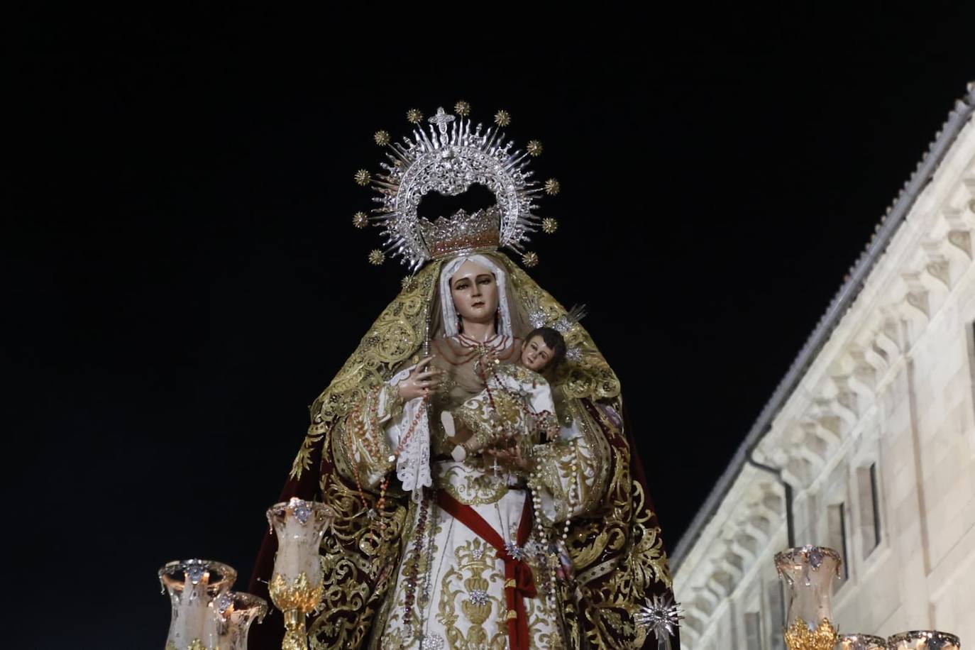 La procesión de la Virgen del Rosario en imágenes
