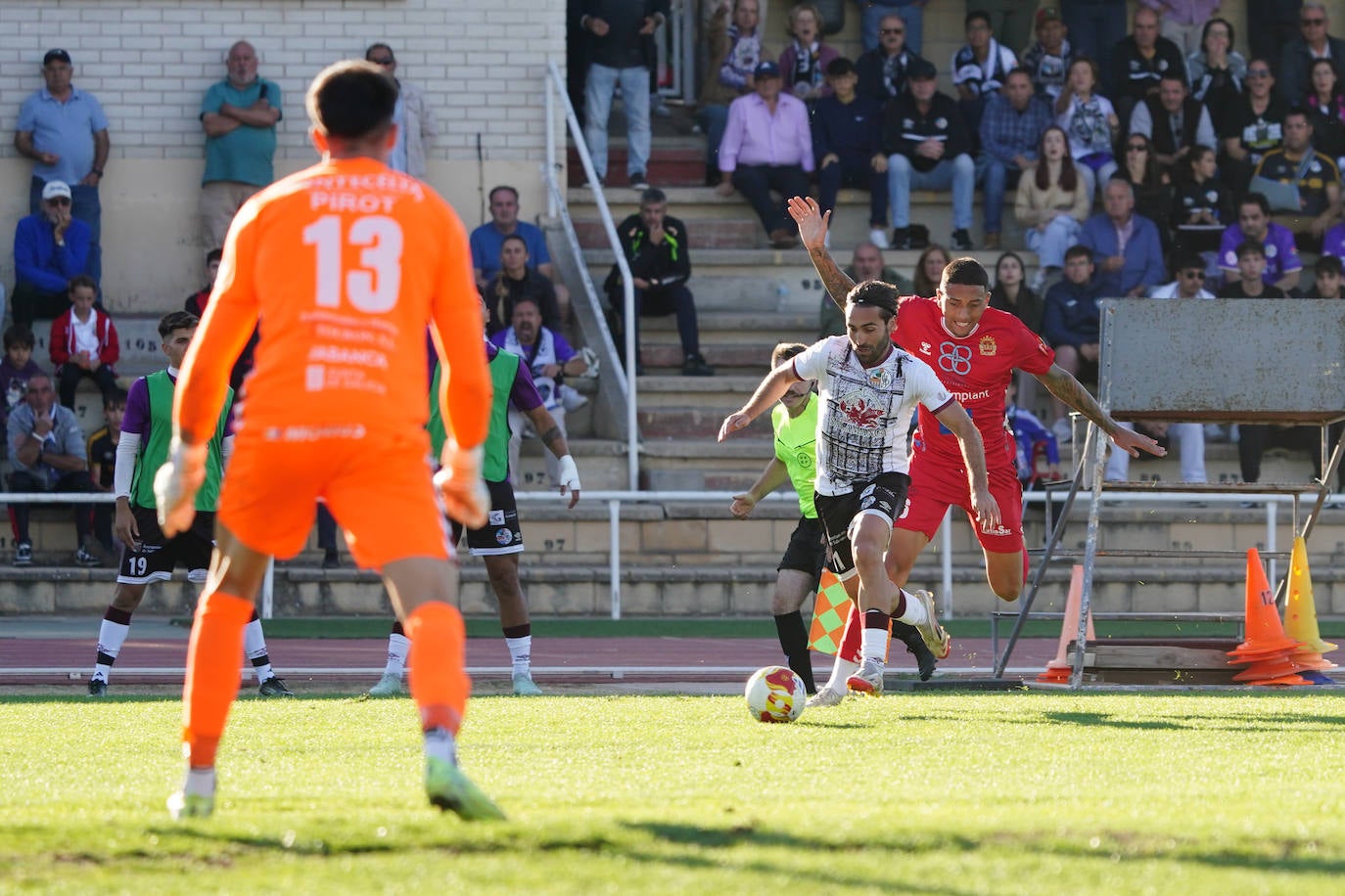 El triunfo del Salamanca UDS en Las Pistas ante la Sarriana en imágenes