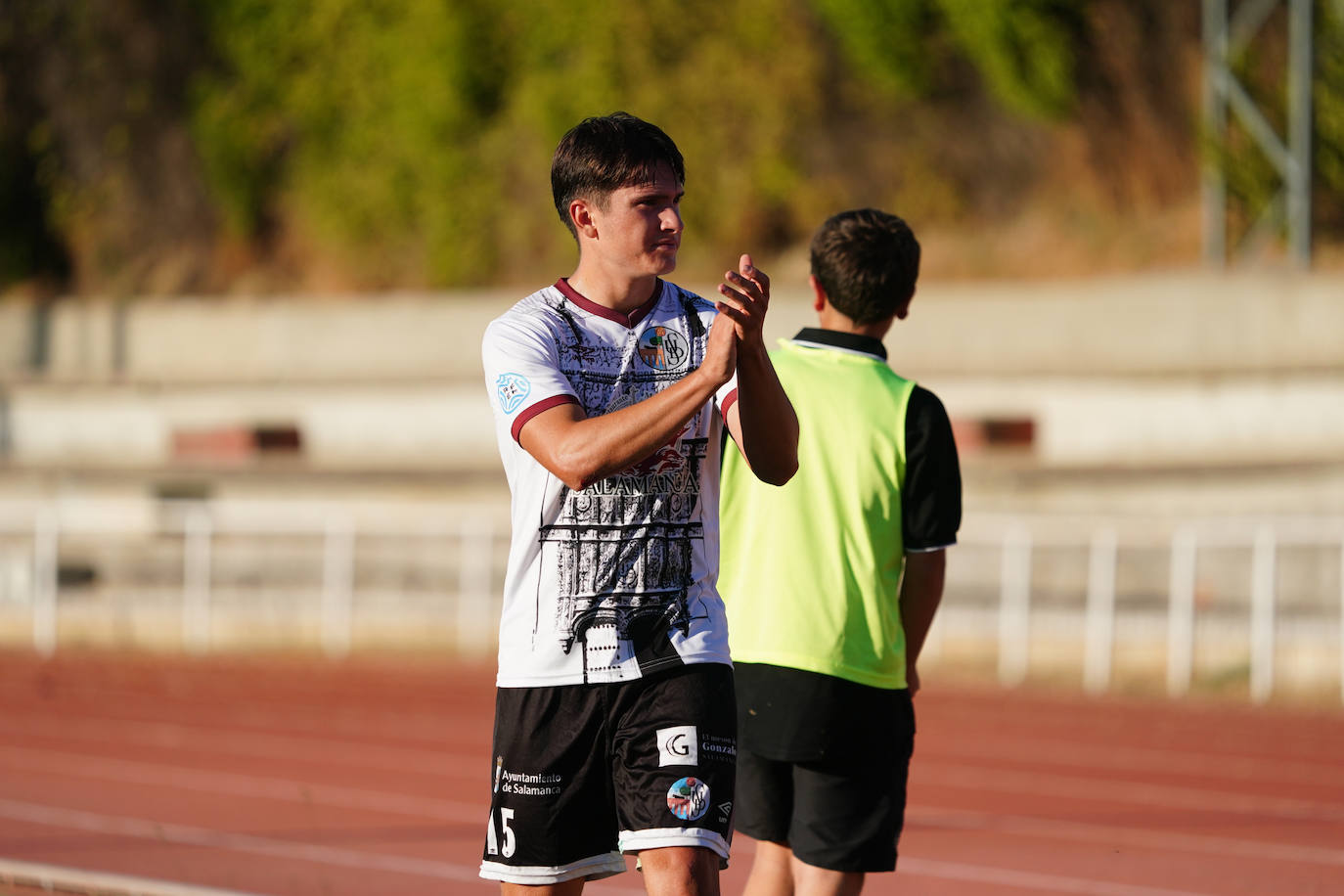 El triunfo del Salamanca UDS en Las Pistas ante la Sarriana en imágenes