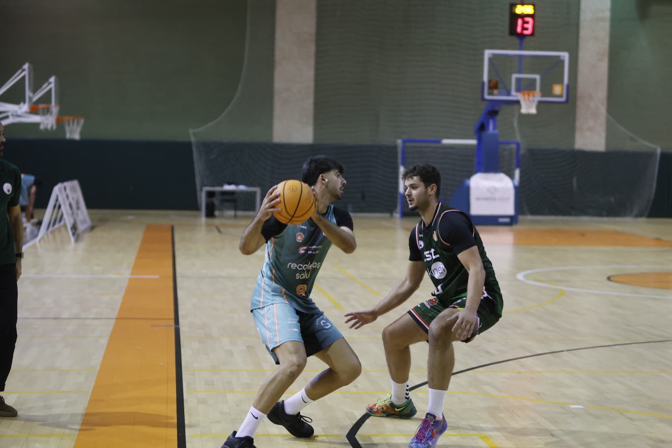 El Zornotza no da opción al Atlético Carbajosa (60-89)