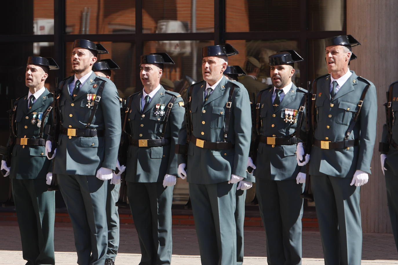 La celebración de la Guardia Civil por el Día del Pilar, en imágenes