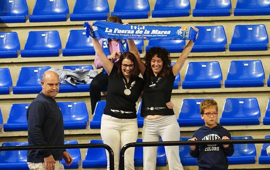 La afición no falló a Avenida en su debut liguero en casa: búscate en la grada