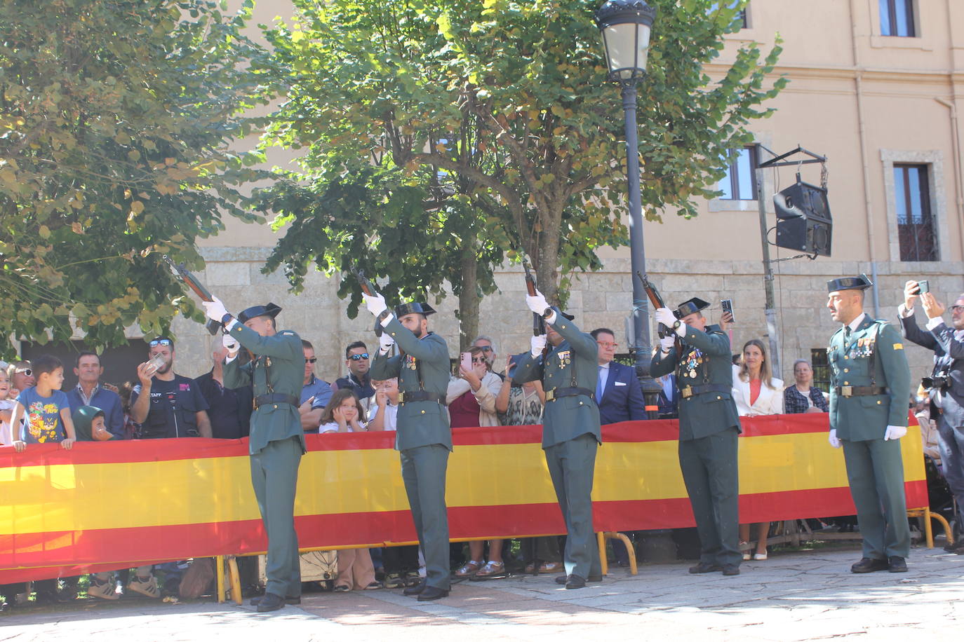Solemnidad y fidelidad a la bandera, en los actos de la Guardia Civil de Ciudad Rodrigo