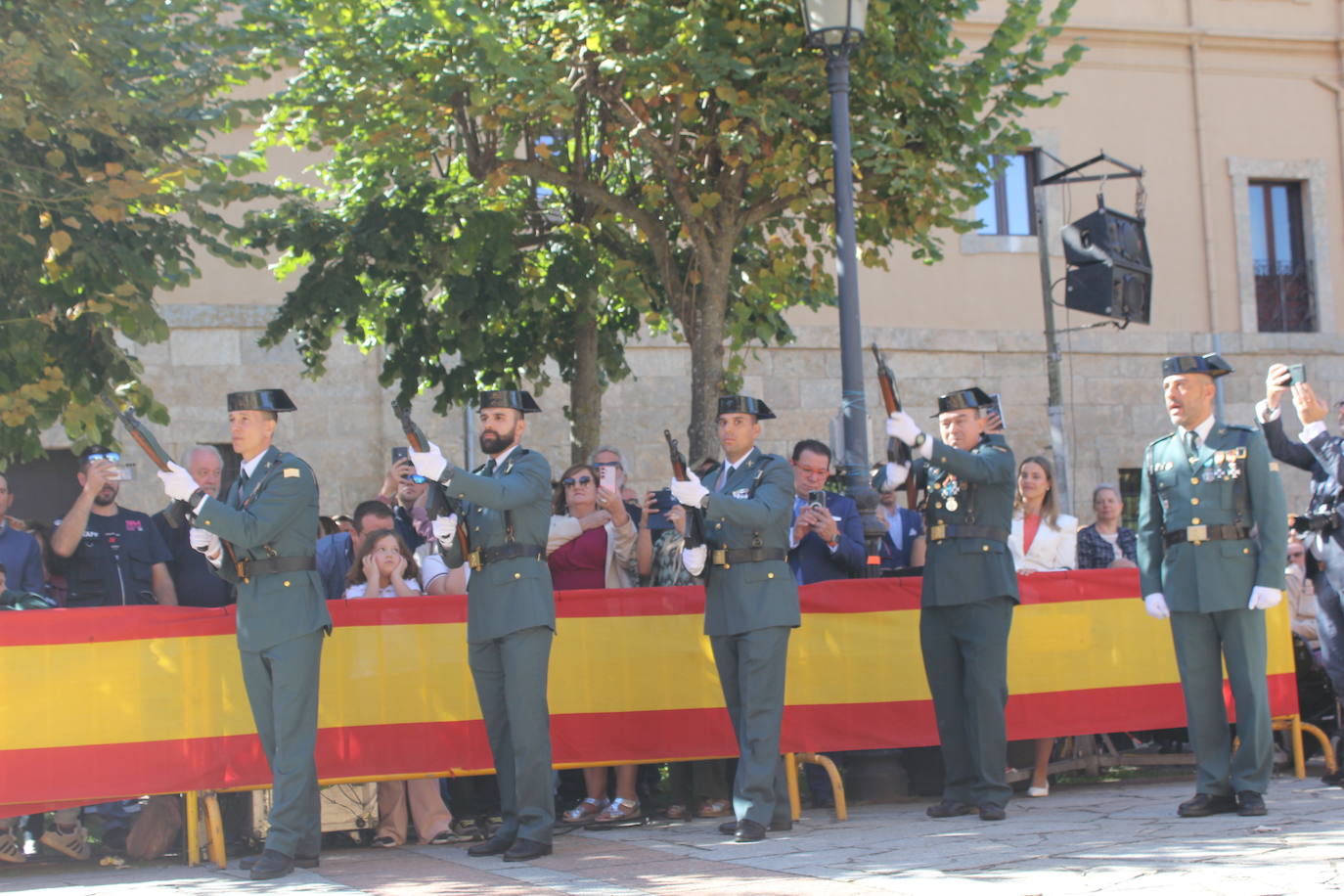 Solemnidad y fidelidad a la bandera, en los actos de la Guardia Civil de Ciudad Rodrigo