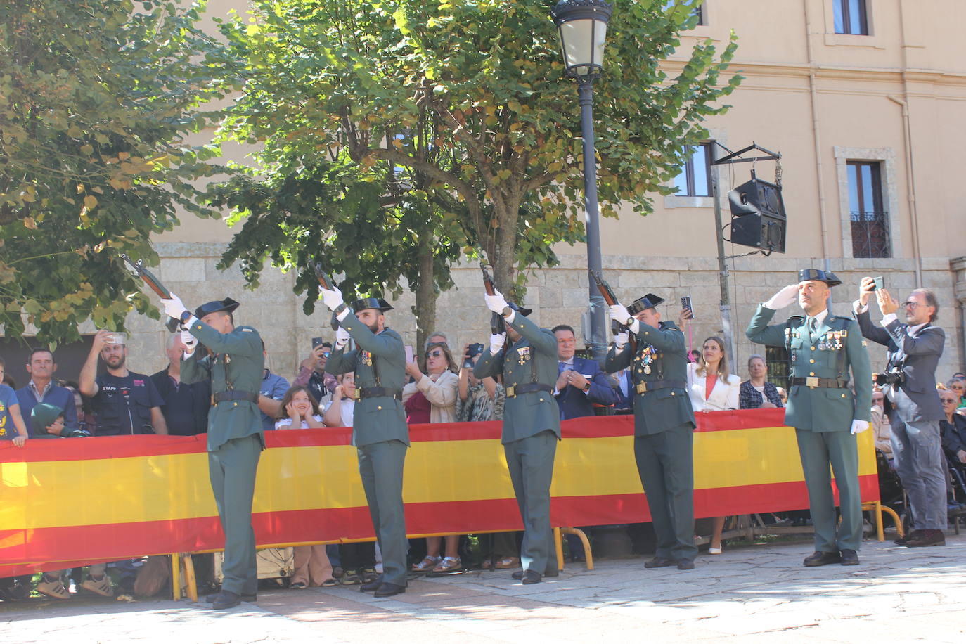 Solemnidad y fidelidad a la bandera, en los actos de la Guardia Civil de Ciudad Rodrigo