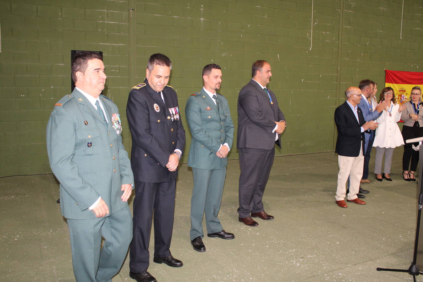 Guijuelo arropa a su Guardia Civil
