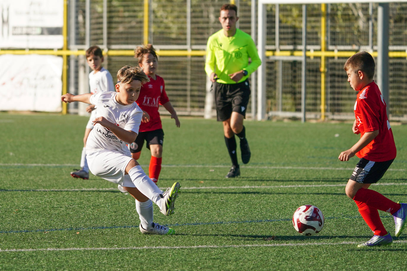 La jornada del fútbol base salmantino, en imágenes