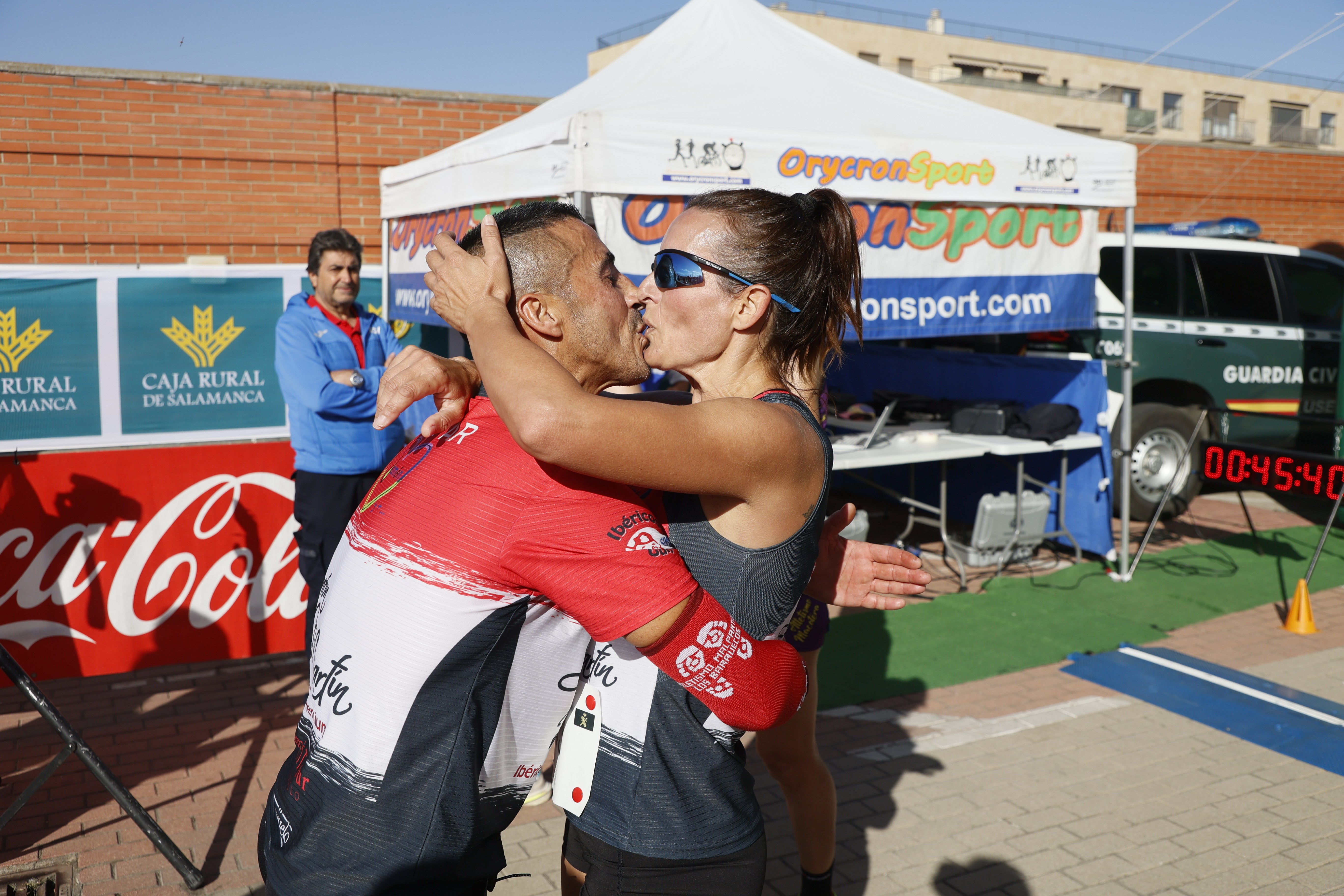 La Guardia Civil impulsa una marea solidaria