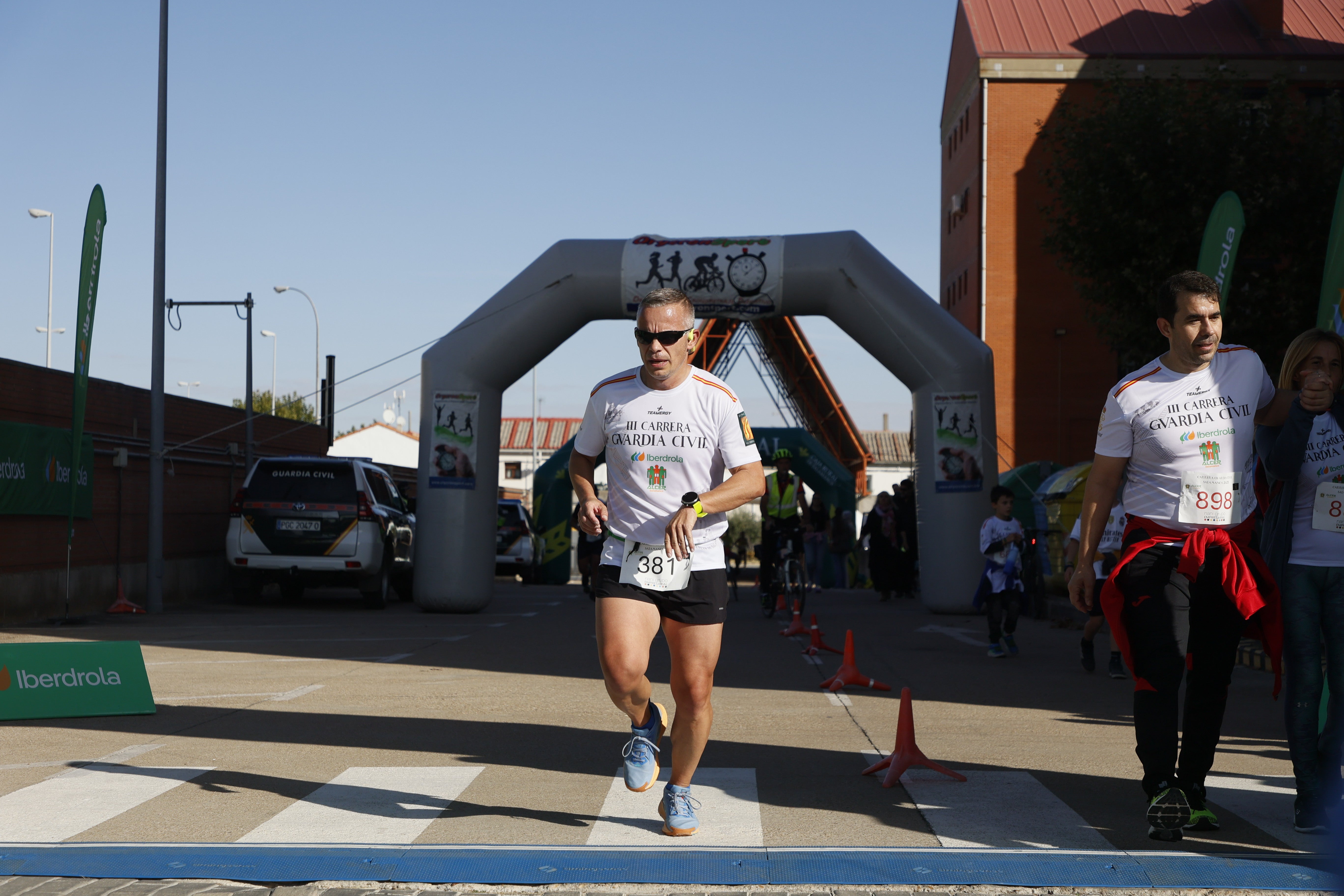 La Guardia Civil impulsa una marea solidaria